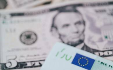 The Euro To US Dollar (EUR/USD) Pair: The Strong And Dynamic Sell-off Continues