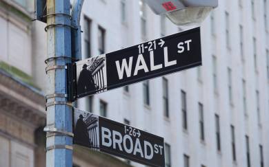 On The NASDAQ Stock Exchange 2,131 Companies Rose In Price